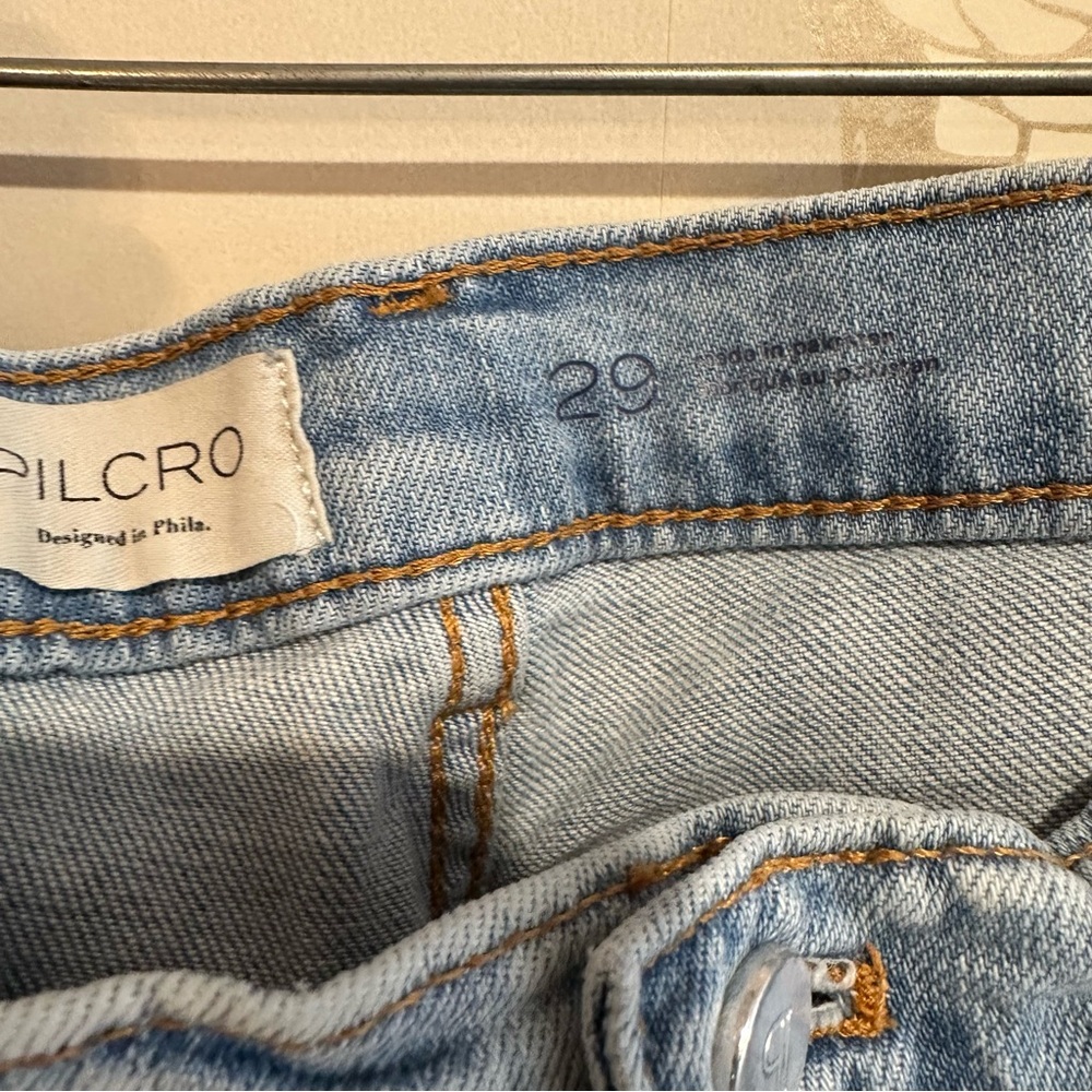 Anthropologie Pilcro Boyfriend Jean - Picture 9 of 10